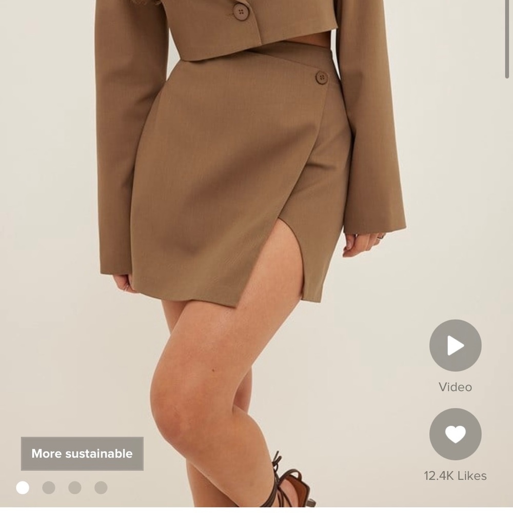 Overlapped mini skirt